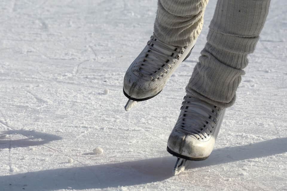 Ľadový tanec – skoky - skates 2001797 960 720 - Ľadový tanec – skoky