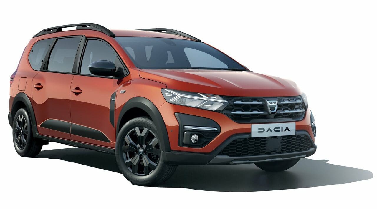 - 1 2 e1631341153464 1 - Nová Dacia Jogger: Tri autá v jednom