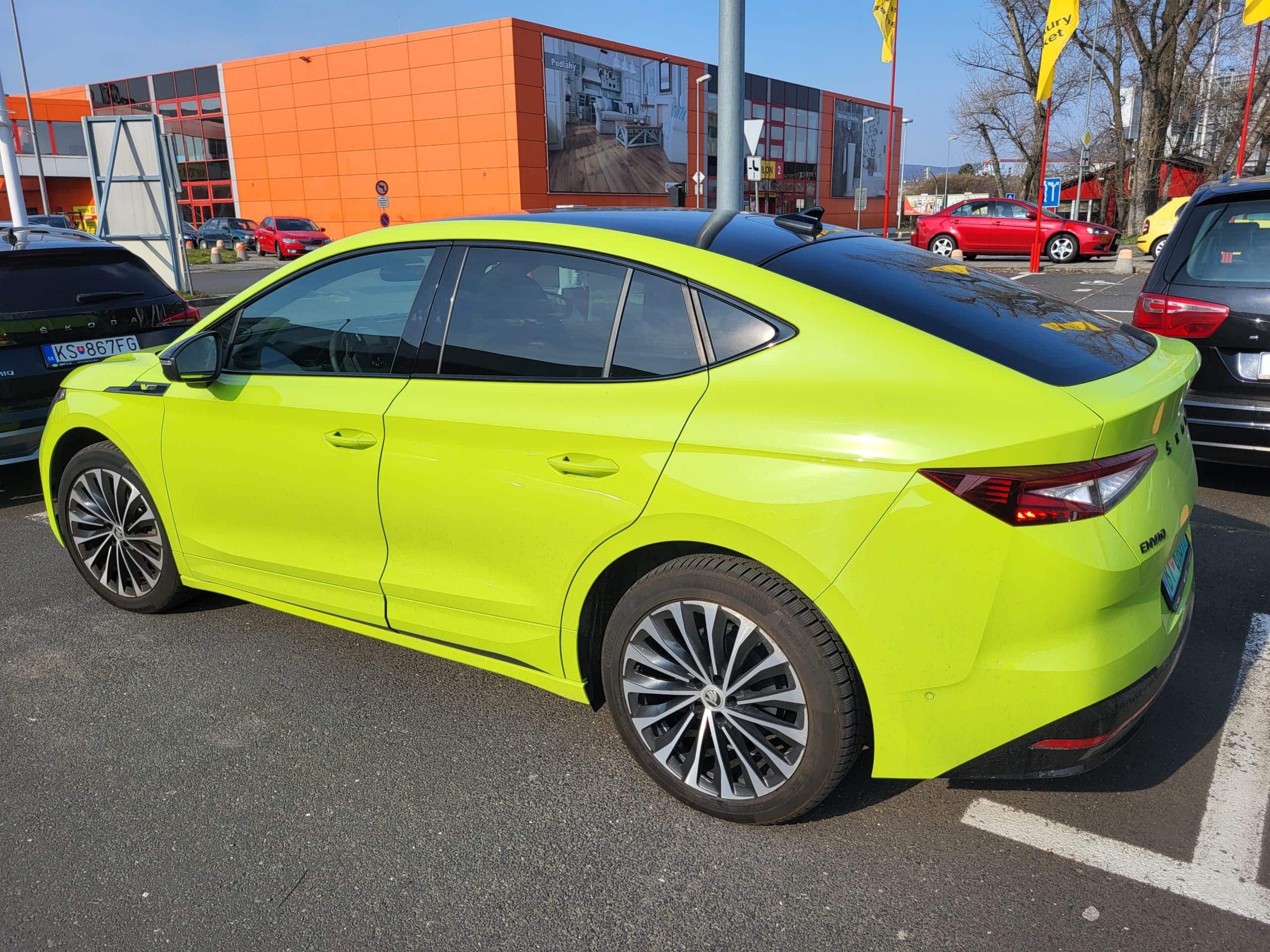 - 1 3 scaled 2 - TEST Škoda Enyaq Coupe RS iV: Dokonalosť, ktorá zaujme a poteší