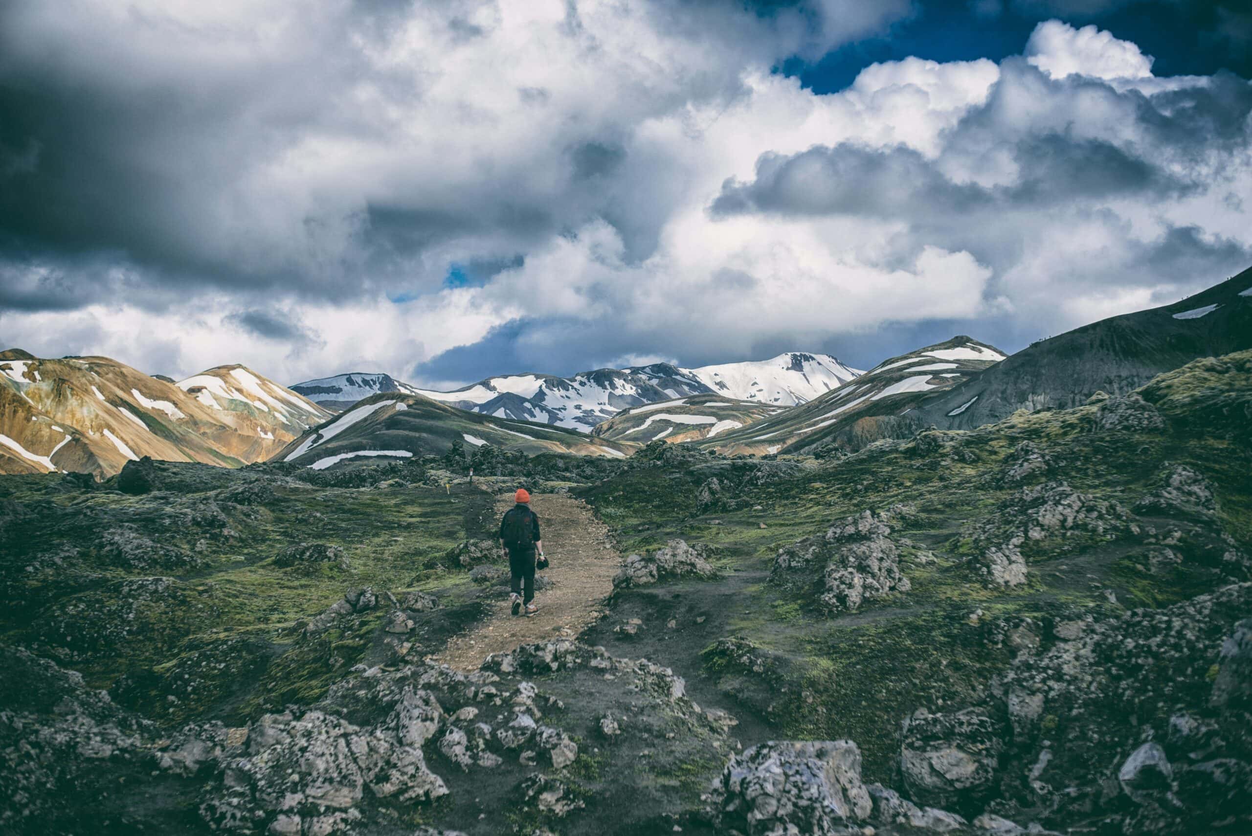 turistika - jonatan pie oDfB5yi376g unsplash scaled - Tipy na jesennú turistiku: Ako sa pripraviť na bezpečný a pohodlný výlet